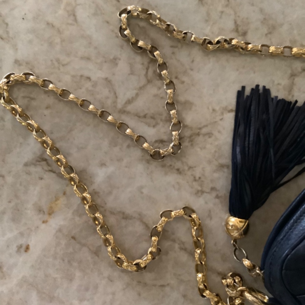 CHANEL HANDBAG - Picture 7 of 14